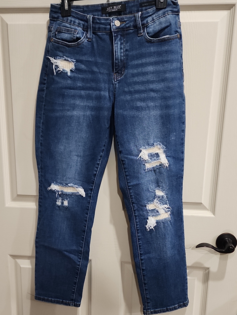 Judy Blue Distressed Dark Blue Ankle Jeans